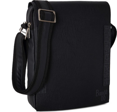 

Baggit Women Casual Black Rexine Sling Bag