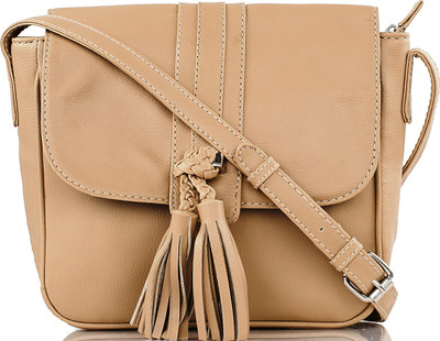 

Yelloe Women Beige PU Sling Bag
