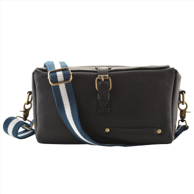 

Hammer Coal Men & Women Casual Black Genuine Leather Sling Bag