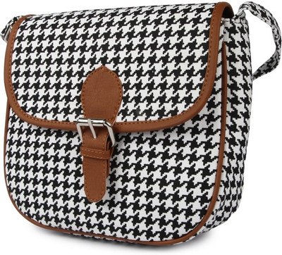 

Kleio Girls Black Canvas Sling Bag