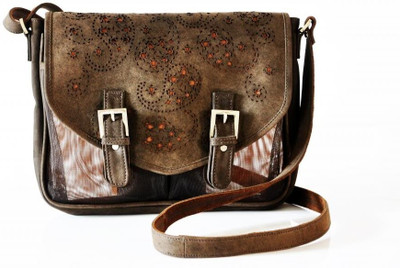 

Dhruva Women Casual Brown Genuine Leather, Nylon Sling Bag