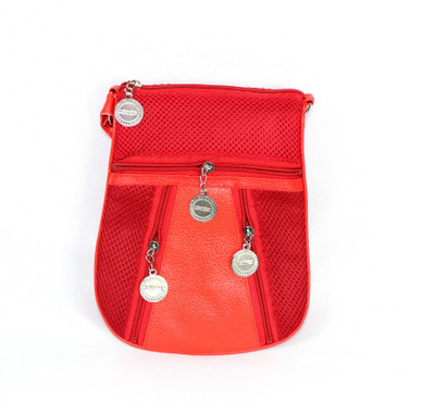 

CARRY MEE Girls Casual Red PU Sling Bag