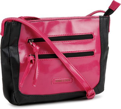 

Donna & Drew Women Casual Black PU Sling Bag