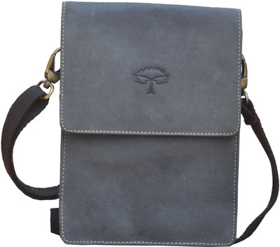 

Tamanna Men & Women Casual Black Genuine Leather Sling Bag