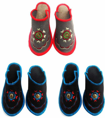 Champaliya Slippers, Multicolor