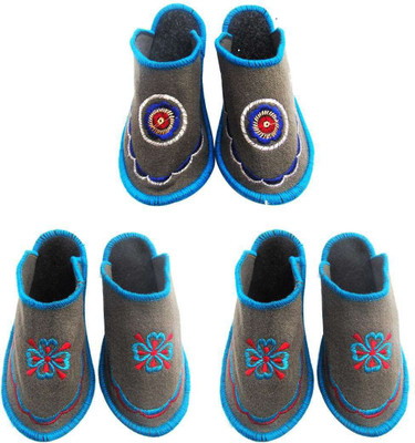 

Shilipi Perokars Slippers, Multicolor