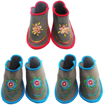 

Shilipi Perokars Slippers, Multicolor