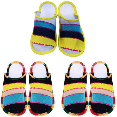 

Champaliya Slippers, Multicolor
