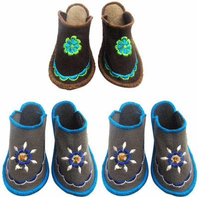 

Shree Sai Slippers, Multicolor