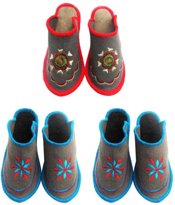 

Champaliya Slippers, Multicolor