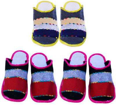 

Shilipi Perokars Slippers, Multicolor