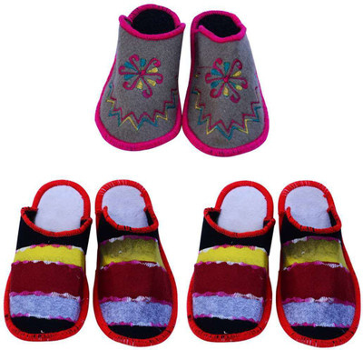 

Champaliya Slippers, Multicolor