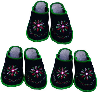 

Shilipi Perokars Slippers, Multicolor