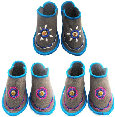 

Shilipi Perokars Slippers, Multicolor