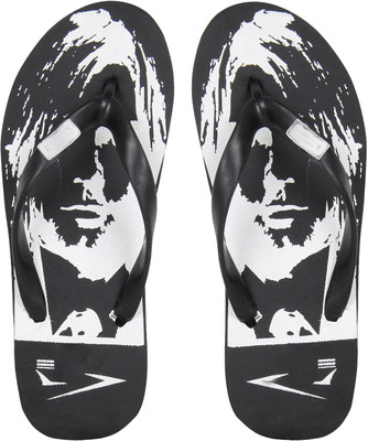 

Oricum Slippers, Black;white