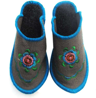 

Shilipi Perokars Slippers, Multicolor