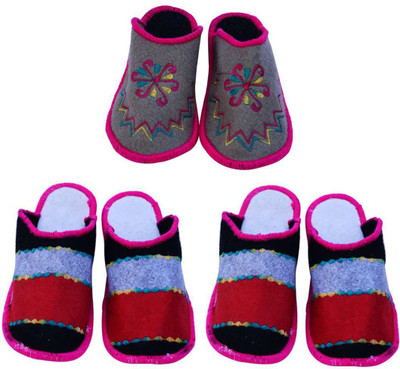 

Shree Sai Slippers, Pink