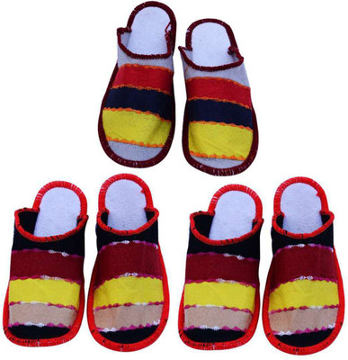 

Champaliya Slippers, Multicolor