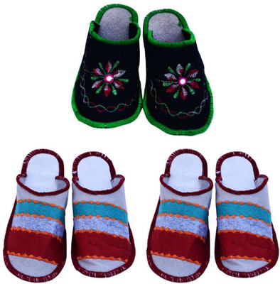 

Shree Sai Slippers, Red