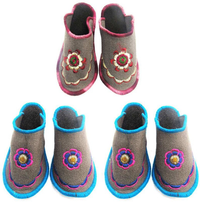 

Shree Sai Slippers, Multicolor