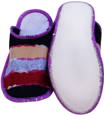 

Champaliya Slippers, Multicolor