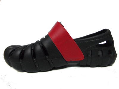 

Manthan Slippers, Red