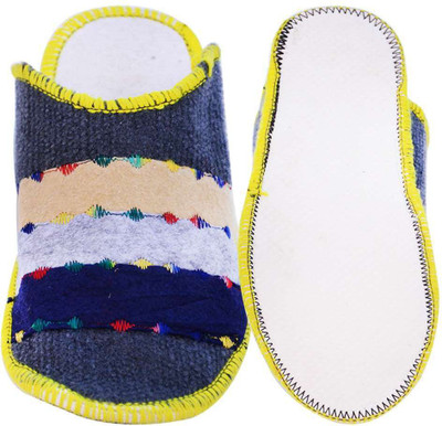 

Champaliya Slippers, Multicolor
