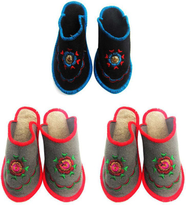 

Shilipi Perokars Slippers, Multicolor