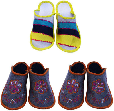 

Shree Sai Slippers, Multicolor