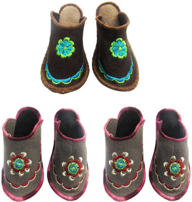 

Shilipi Perokars Slippers, Multicolor