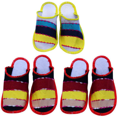 

Champaliya Slippers, Multicolor