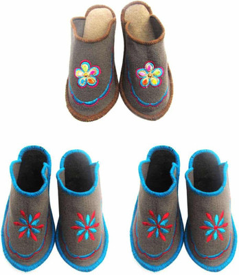 

Champaliya Slippers, Multicolor