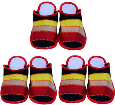 

Shilipi Perokars Slippers, Multicolor