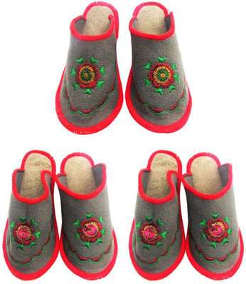 

Shilipi Perokars Slippers, Multicolor