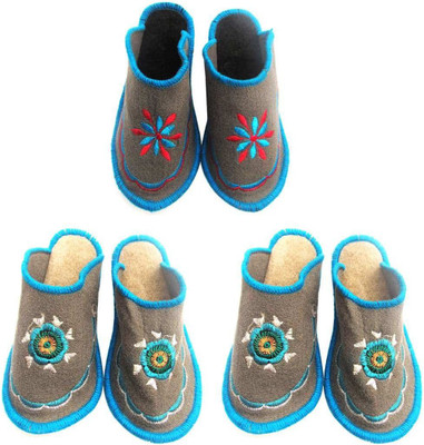 Champaliya Slippers, Multicolor
