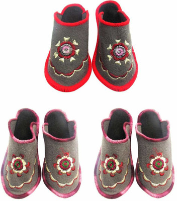 Champaliya Slippers, Multicolor