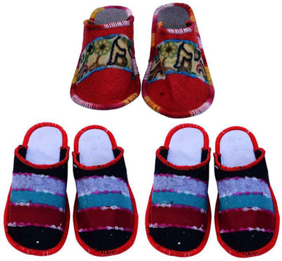 

Shree Sai Slippers, Multicolor