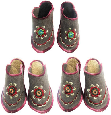 

Champaliya Slippers, Multicolor