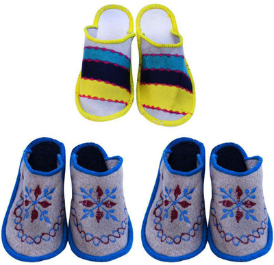 

Shree Sai Slippers, Multicolor