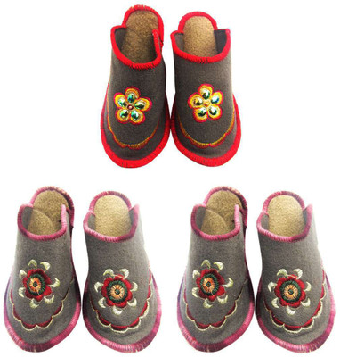 Shilipi Perokars Slippers, Multicolor