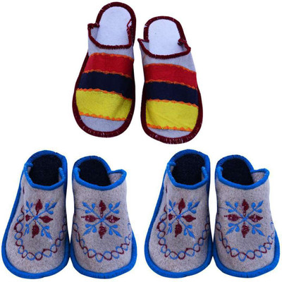 

Champaliya Slippers, Multicolor