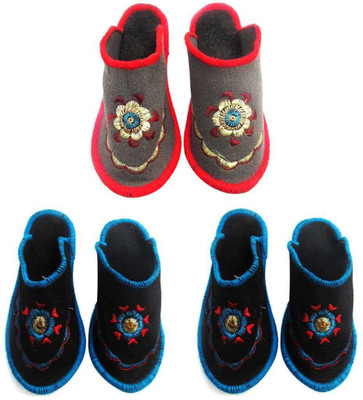 

Champaliya Slippers, Multicolor