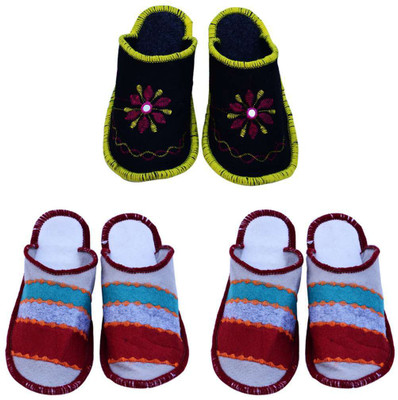 

Shilipi Perokars Slippers, Multicolor