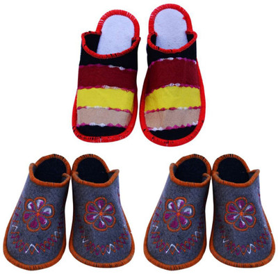 

Shree Sai Slippers, Multicolor