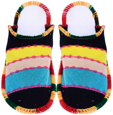 

Champaliya Slippers, Multicolor