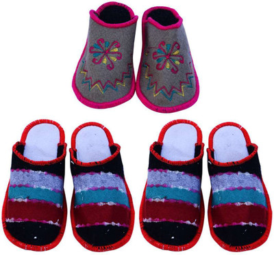 

Champaliya Slippers, Multicolor