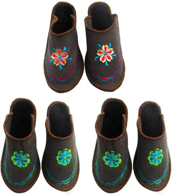 

Shilipi Perokars Slippers, Multicolor