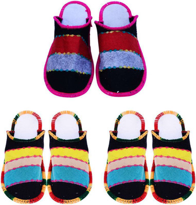 

Champaliya Slippers, Multicolor