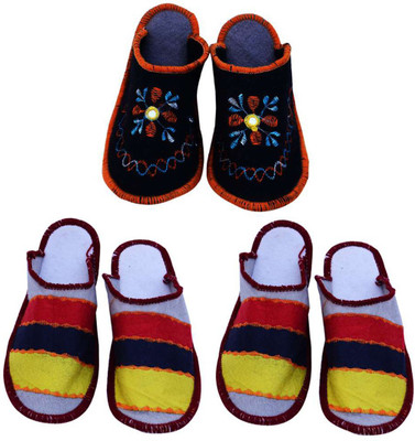 

Shilipi Perokars Slippers, Multicolor