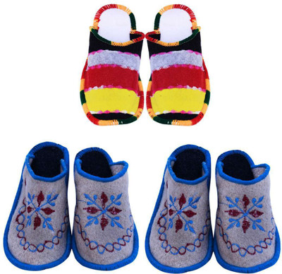 

Shilipi Perokars Slippers, Multicolor